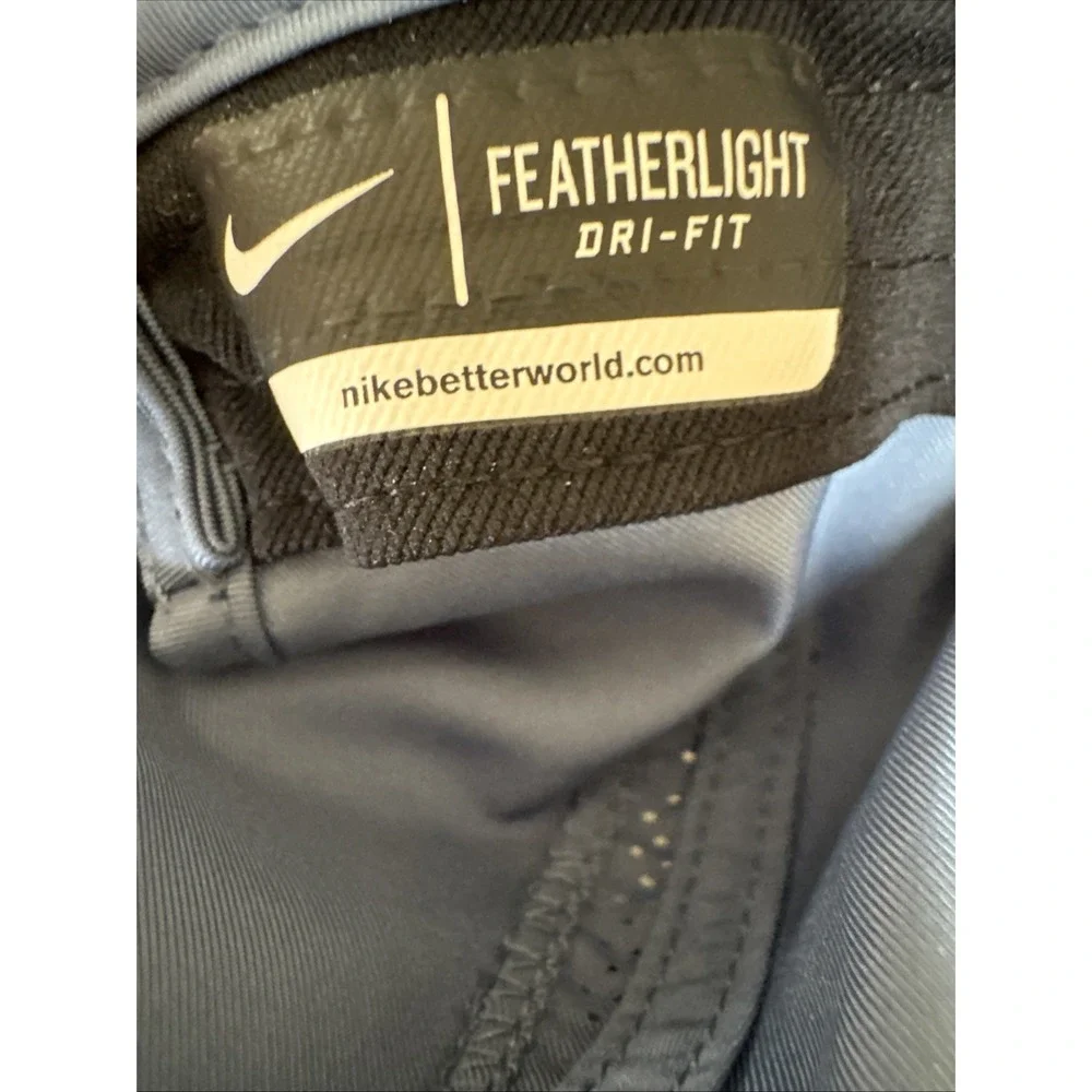 Nike Dri FIT Unstructured Featherlight Cap Ball Golf Hat Light Blue Strap Back